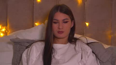 RachellSimpson online show from 12.08.24