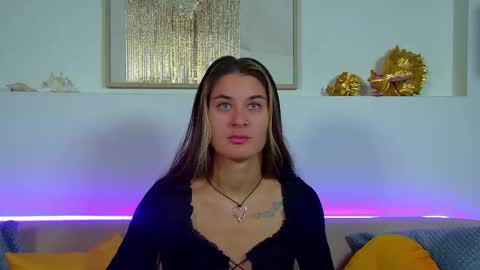 RachellSimpson online show from 10.05.25