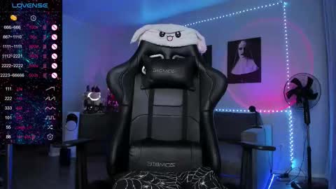  Miko Pleasee help me get 100 likes online show from 10.03.25