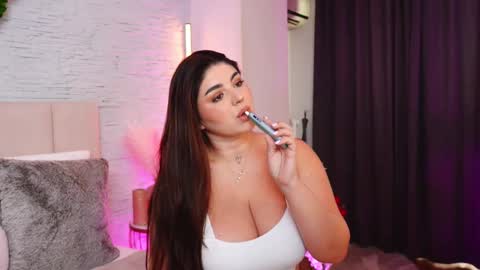 RachelSwaan online show from 02.19.26