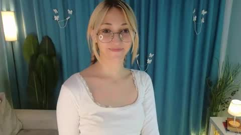 Karina online show from 09.11.25