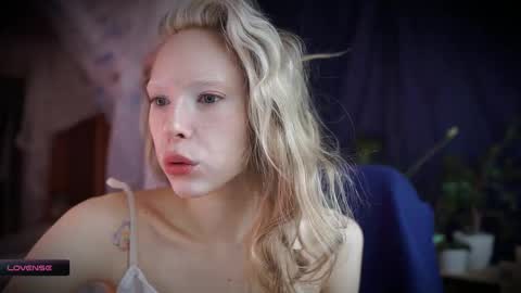 Snapshot of radiant_ada chatting on 10.22.25 ada online show from 10.22.25