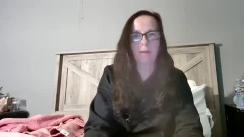 Snapshot of radiantpeachgoddess chatting on 02.16.25 Radiant Peach Goddess online show from 02.16.25