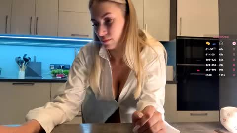 Mila online show from 03.25.26