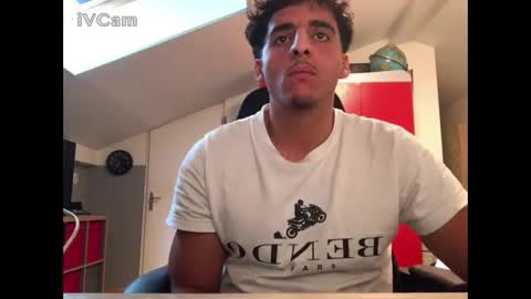 Snapshot of raes69 chatting on 02.05.26 raes online show from 02.05.26