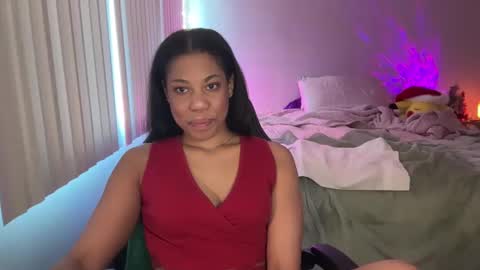 Snapshot of raewerks chatting on 12.21.24 RaeWerks online show from 12.21.24