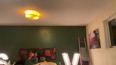 Snapshot of raewerks chatting on 01.14.25 RaeWerks online show from 01.14.25