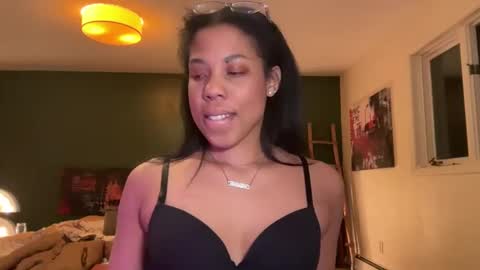 Snapshot of raewerks chatting on 01.18.25 RaeWerks online show from 01.18.25