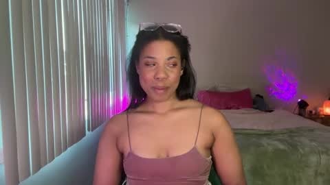 Snapshot of raewerks chatting on 02.17.25 RaeWerks online show from 02.17.25