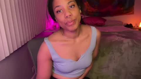 Snapshot of raewerks chatting on 03.11.25 RaeWerks online show from 03.11.25