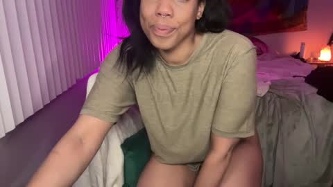 Snapshot of raewerks chatting on 03.12.25 RaeWerks online show from 03.12.25