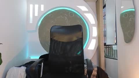 R A F A E L online show from 10.22.25