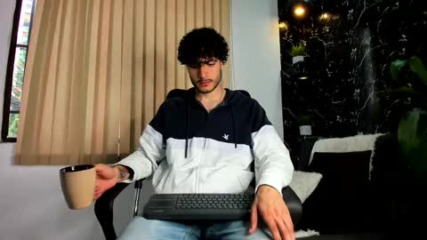 R A F A E L online show from 11.19.25