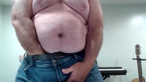 Snapshot of ragin_hardon001 chatting on 03.02.25 Ray online show from 03.02.25