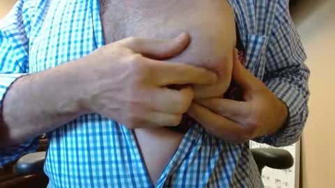 Snapshot of ragin_hardon001 chatting on 09.10.25 Ray online show from 09.10.25