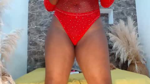 raichellcooper1 online show from 10.18.25