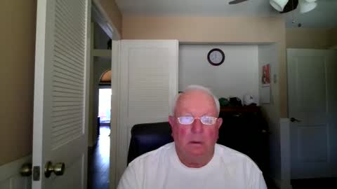 Snapshot of raiderman215 chatting on 05.30.26 raiderman215 online show from 05.30.26