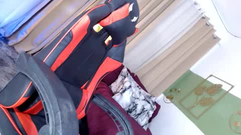 Snapshot of raileykink chatting on 02.17.25 itsmeRailey online show from 02.17.25