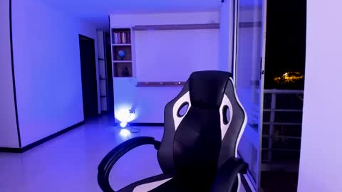 Snapshot of rainbow_jenny chatting on 01.19.25 Jennyindependent model . online show from 01.19.25