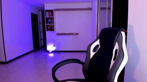 Snapshot of rainbow_jenny chatting on 01.26.25 Jennyindependent model . online show from 01.26.25