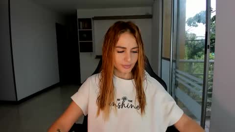 Snapshot of rainbow_jenny chatting on 02.13.25 Jennyindependent model . online show from 02.13.25