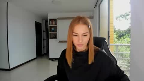 Snapshot of rainbow_jenny chatting on 02.15.25 Jennyindependent model . online show from 02.15.25