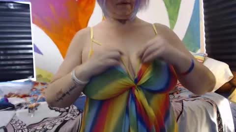 RainbowNLucky online show from 11.12.25