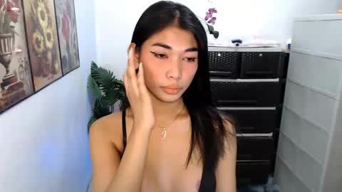 raindrizzle1706 online show from 03.23.26