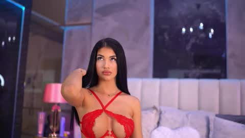 Raisa online show from 09.22.25