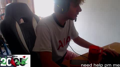 Snapshot of ramisexyloveyou chatting on 01.05.25 Ramiro online show from 01.05.25