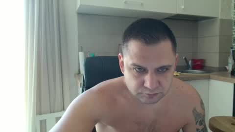 Snapshot of ramon0688 chatting on 10.19.25 Ramon online show from 10.19.25