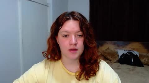 Snapshot of ramona15 chatting on 11.06.25 Ramona online show from 11.06.25