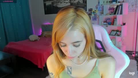 Snapshot of ramona_terner chatting on 02.01.25 Ramona terner online show from 02.01.25