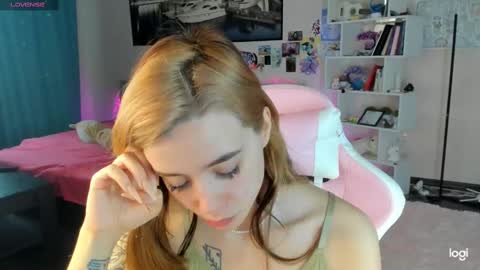 Snapshot of ramona_terner chatting on 02.17.25 Ramona terner online show from 02.17.25