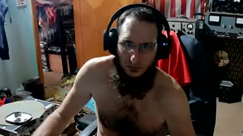 Snapshot of randalltotazz chatting on 10.10.25 Randall online show from 10.10.25