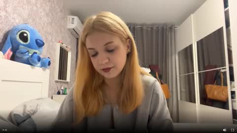 Snapshot of randareidling chatting on 10.21.25 Randa online show from 10.21.25