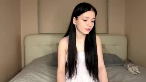 Luna online show from 09.29.25