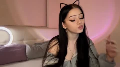 Luna online show from 10.18.25