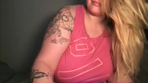 Snapshot of randiigirl69 chatting on 04.23.26 Randii online show from 04.23.26