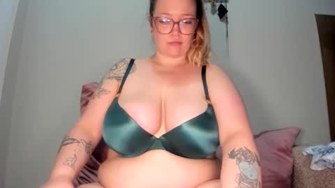Snapshot of randiigirl69 chatting on 05.23.26 Randii online show from 05.23.26