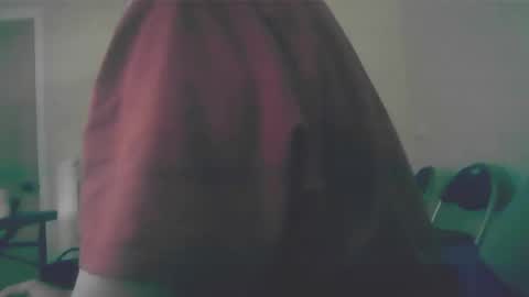 Snapshot of randomitoo chatting on 04.05.26 randomitoo online show from 04.05.26