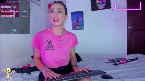 Snapshot of randyandcandy_ chatting on 10.30.25 randyandcandy_ online show from 10.30.25