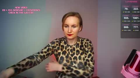 Snapshot of randycherry chatting on 07.17.26 Cherry Miss Cherry online show from 07.17.26