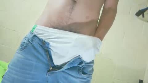 Snapshot of rangelmunoz chatting on 10.11.25 Rangel online show from 10.11.25