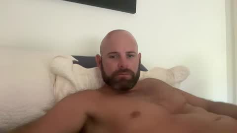 Snapshot of ransguy chatting on 01.01.25 ransguy online show from 01.01.25