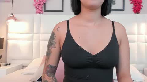 Snapshot of raquelhyde_ chatting on 07.20.26 raquel Hyde online show from 07.20.26
