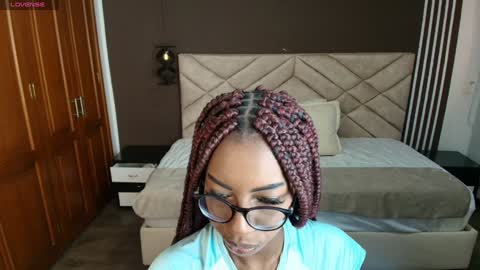 Snapshot of raqueljones_ chatting on 01.07.25 Raquel online show from 01.07.25