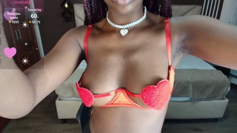 Snapshot of raqueljones_ chatting on 01.15.25 Raquel online show from 01.15.25