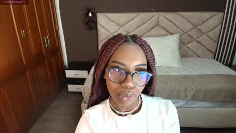 Snapshot of raqueljones_ chatting on 01.17.25 Raquel online show from 01.17.25