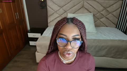 Snapshot of raqueljones_ chatting on 01.23.25 Raquel online show from 01.23.25